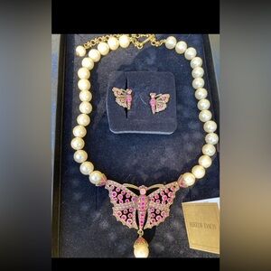 Heidi Daus Pearl Pink Butterfly Necklace & earrings,Swarovski and perfect!